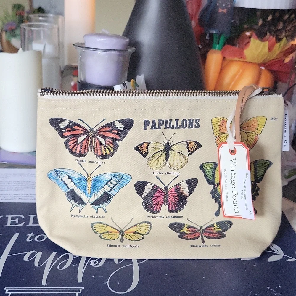 Cavallini vintage pouch makeup cell wallet fits alot new tagged gorgeous 😍